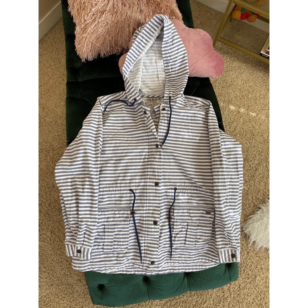 Levi’s women’s striped parka XL